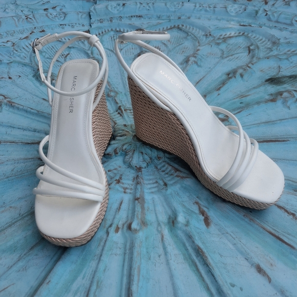 Marc Fisher Shoes - 😃MARC FISHER ZEKI WEDGE SANDALS